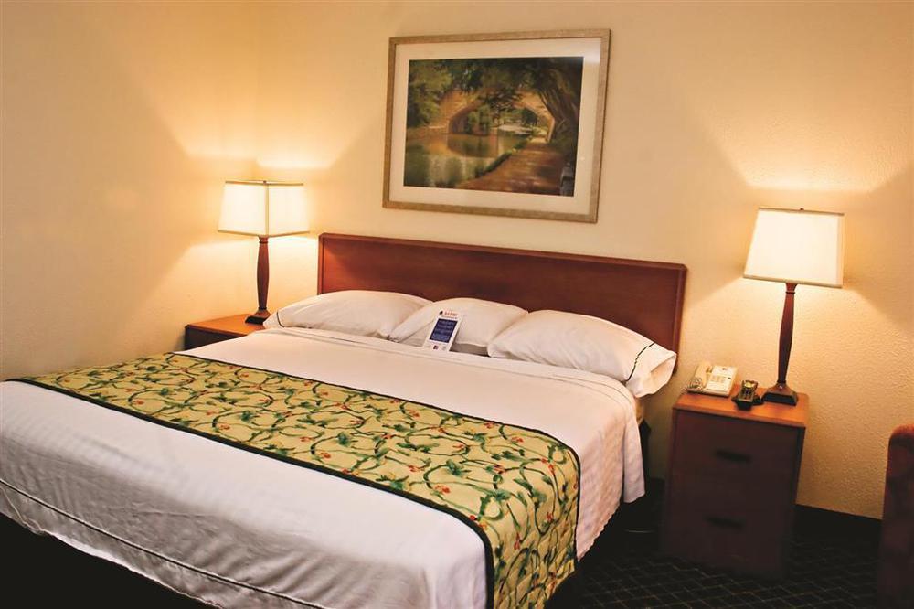Motel 6-Buffalo, Ny - Airport - Williamsville Room photo