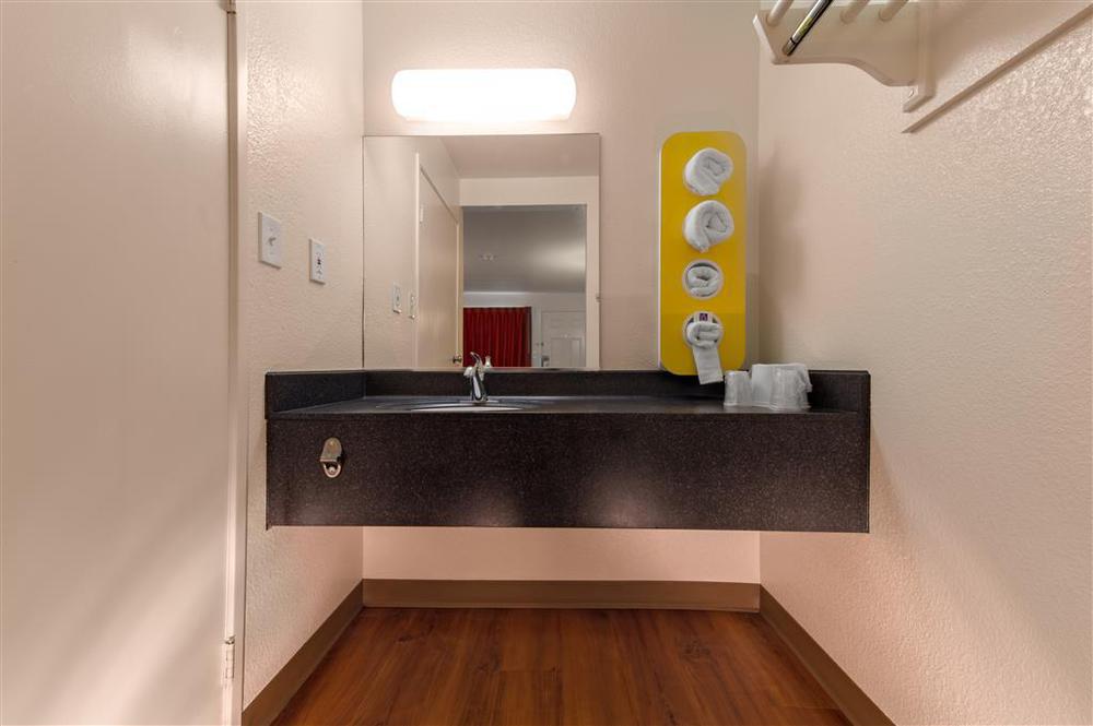 Motel 6-Buffalo, Ny - Airport - Williamsville Room photo